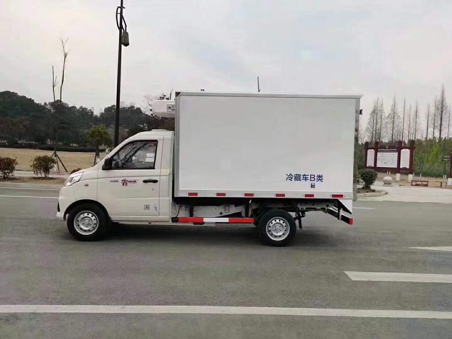 国六福田祥菱M1冷藏车实拍图片