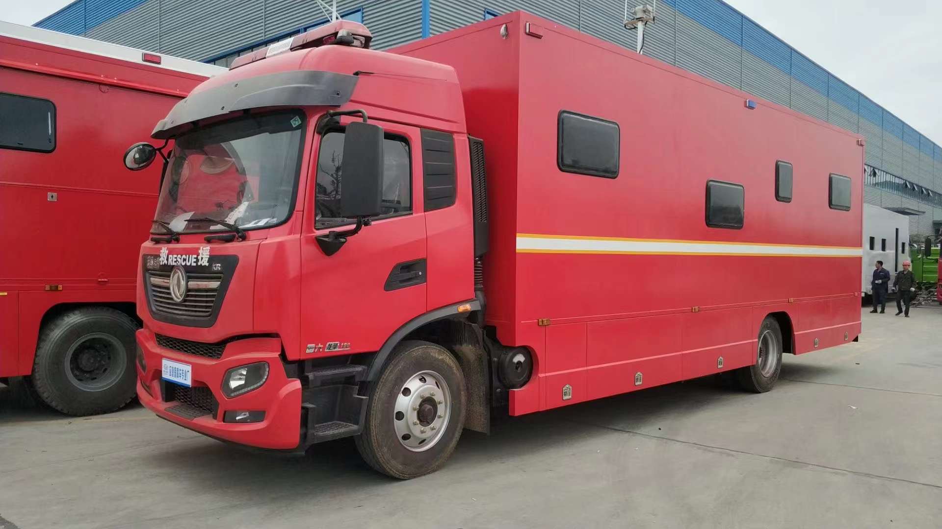 东风天锦KR国六保障宿营车实拍图片