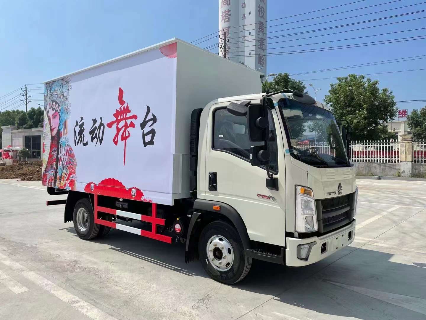 重汽豪沃（国六）舞台车实拍图片